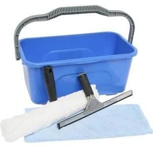Edco Window Cleaning Set with Bucket Per Set